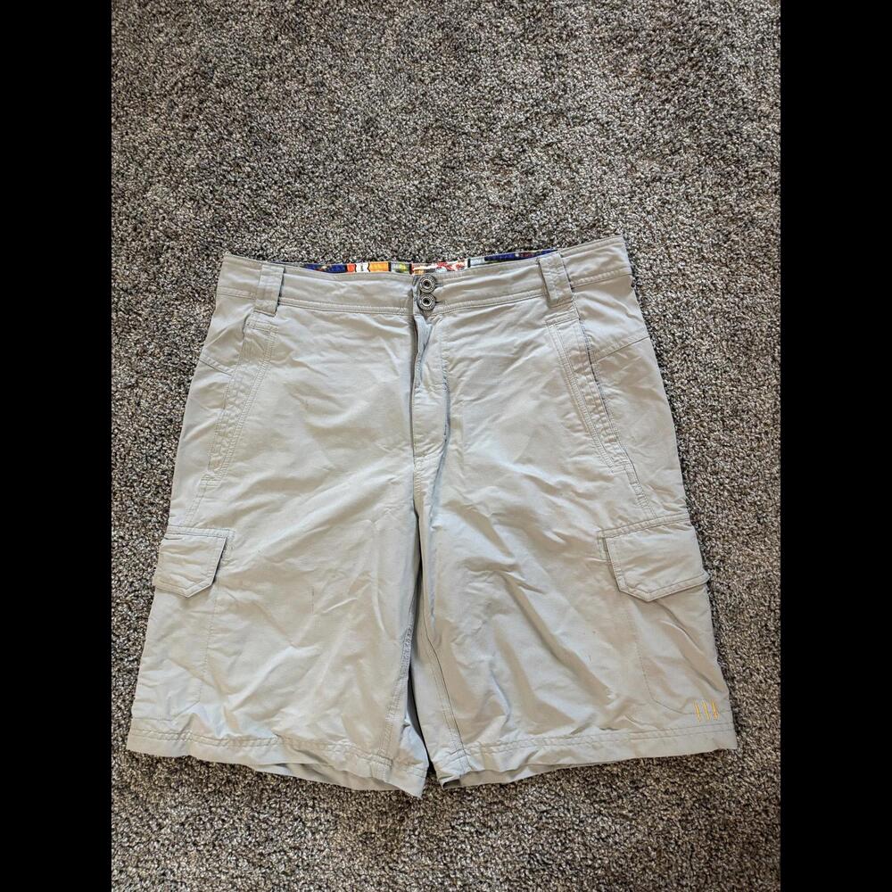 Mens Lululemon Stylish Cargo Shorts size 34